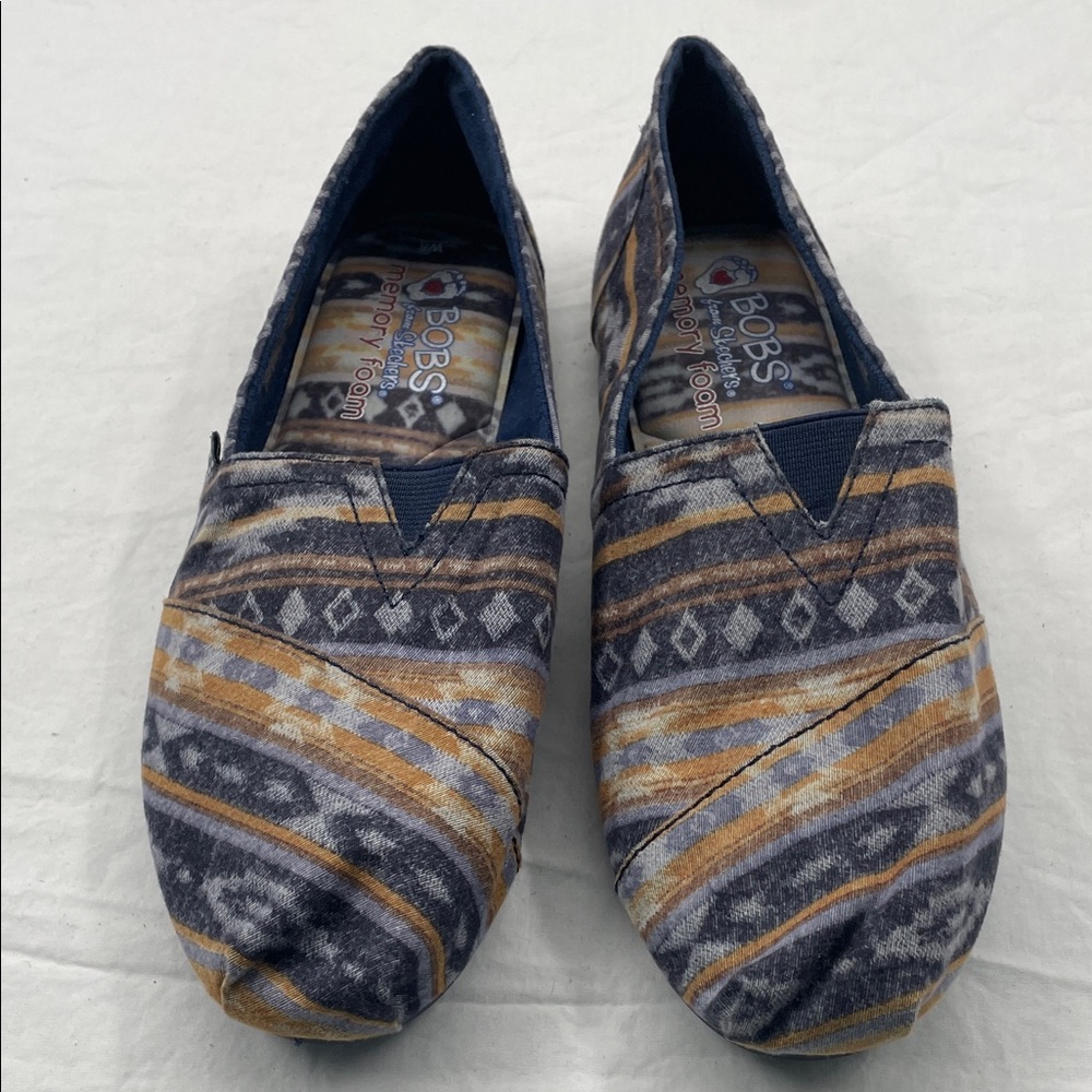 Like New! BOBS from Skechers Slip-On Flats with Arch Pillow & Memory Foam. 8W. - Picture 2 of 10